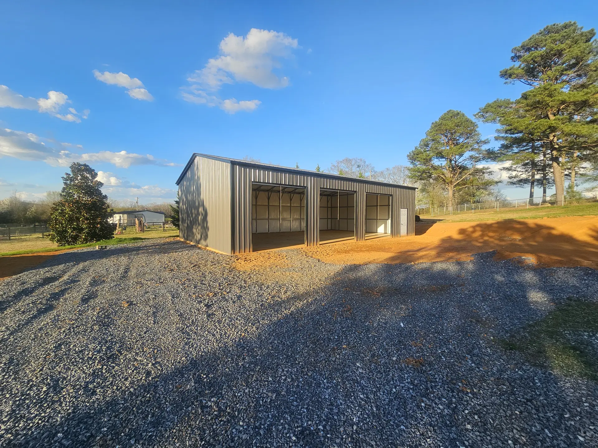 Premium Three Door Garage9088 - Custom Structures Direct Birmingham AL_01